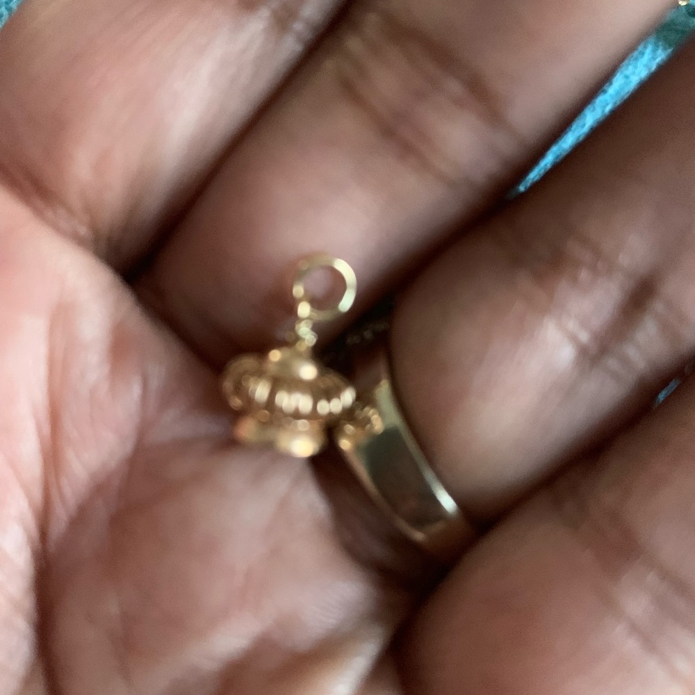 18k Solid Gold Charm - image 1